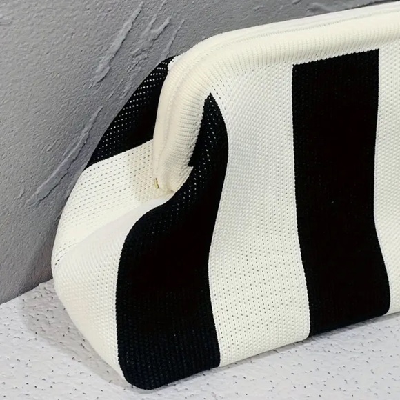 Knit Striped Clutch - Picture 4 of 4